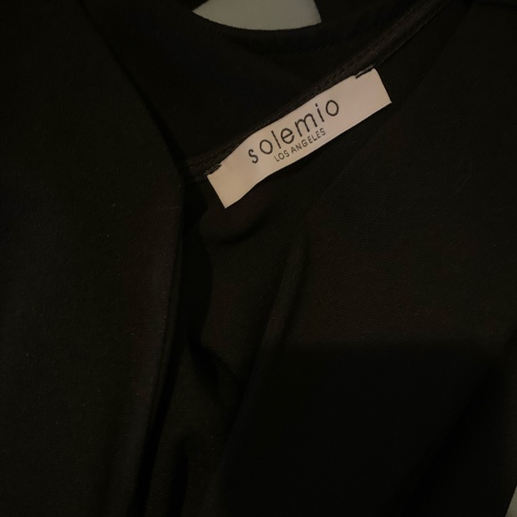 Black bodycon mini dress Size Small. Deep V - Picture 5 of 6